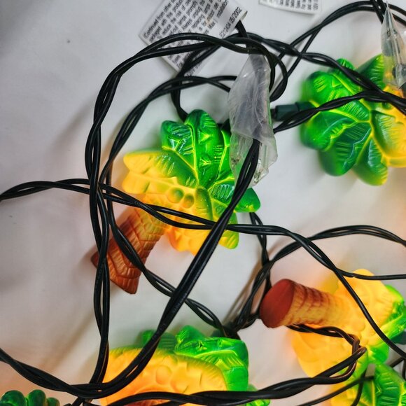 Pineapple Themed String Lights With 10 LED Bulbs Green & Yellow Plastic - Picture 5 of 6